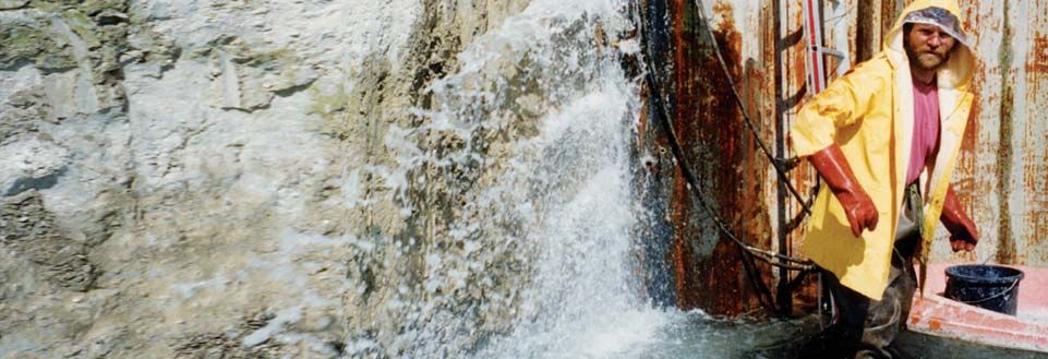 Undichter Anschluß des Überganges Spundwand - Schlitzwand