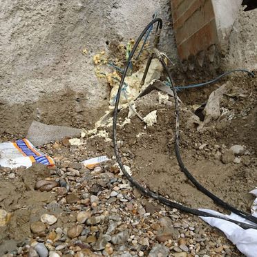 Anbohren der Fehlstelle